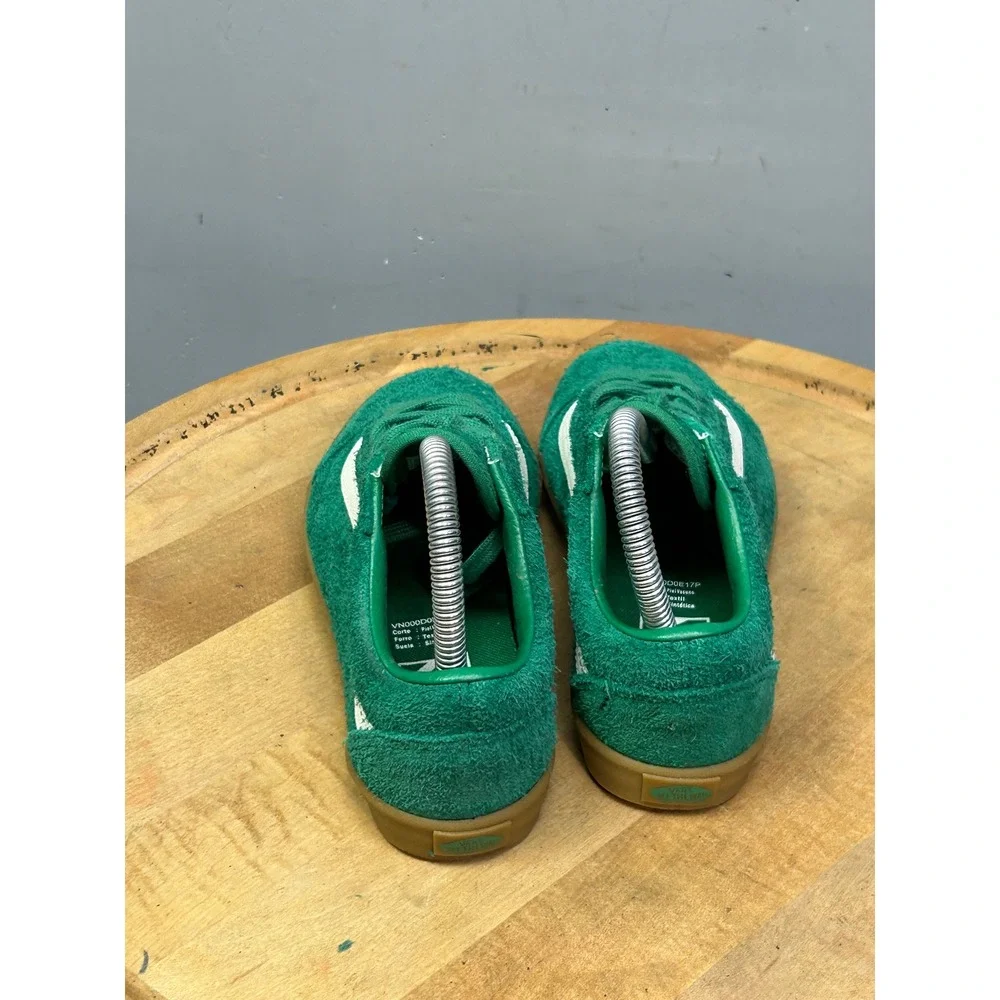 Vans Sneakers Womens 6 Green Old Skool Low Pro Hairy Suede Gum Sole VN000D0E17P